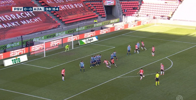 Briljantan pogodak Zahavija protiv Ajaxa